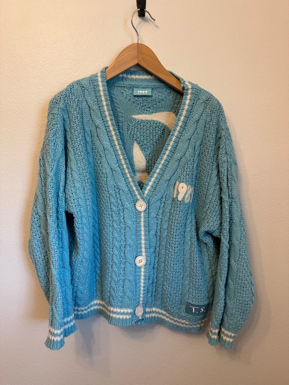 Taylor Swift 1989 Version Cable Knit V-Neck Cardigan Sweater in Light Blue